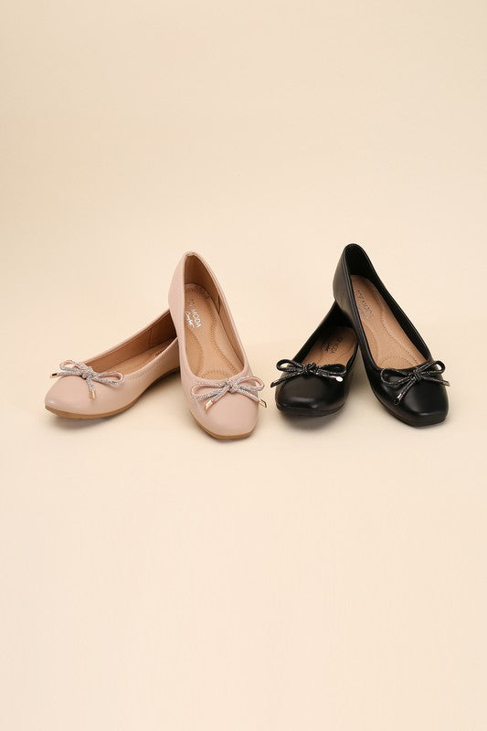 Shoetopia flats store