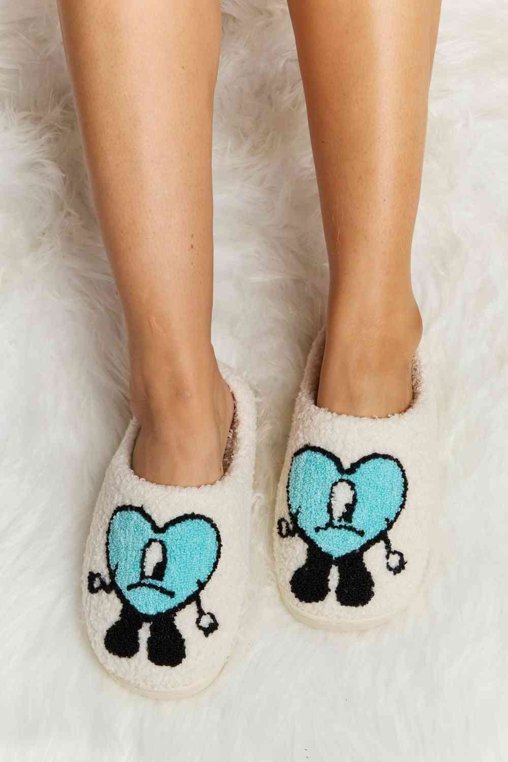 Heart Print Plush Slippers