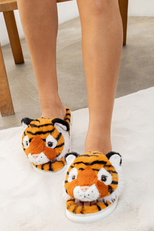 Tiber Roar - Women's Slide on Fuzzy Slippers