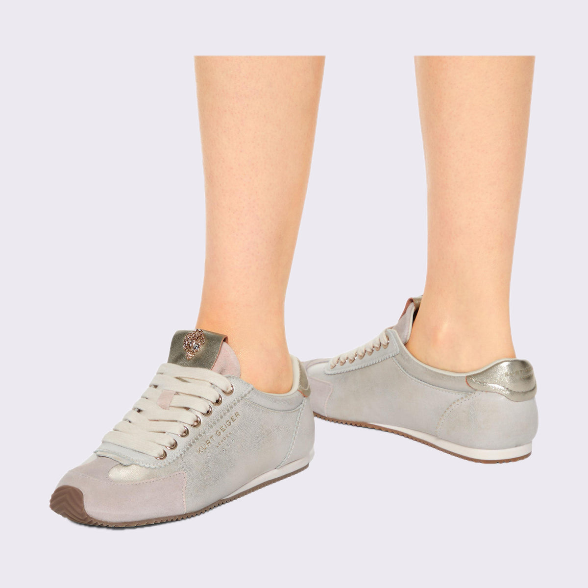 house-lilac-ece9f1