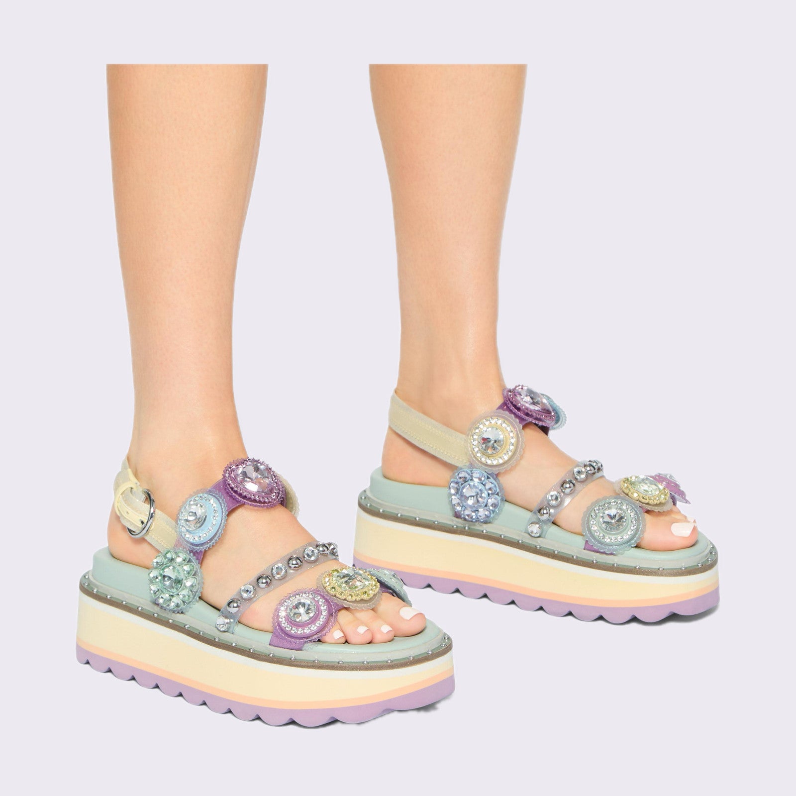 house-lilac-ece9f1
