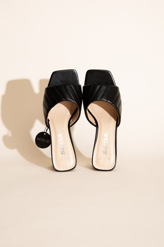 Wide fit outlet mule heels