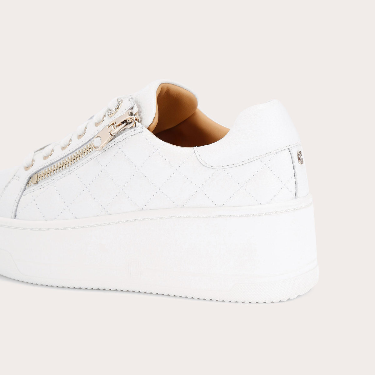 Connected Zip — White Leather Trainer, detail