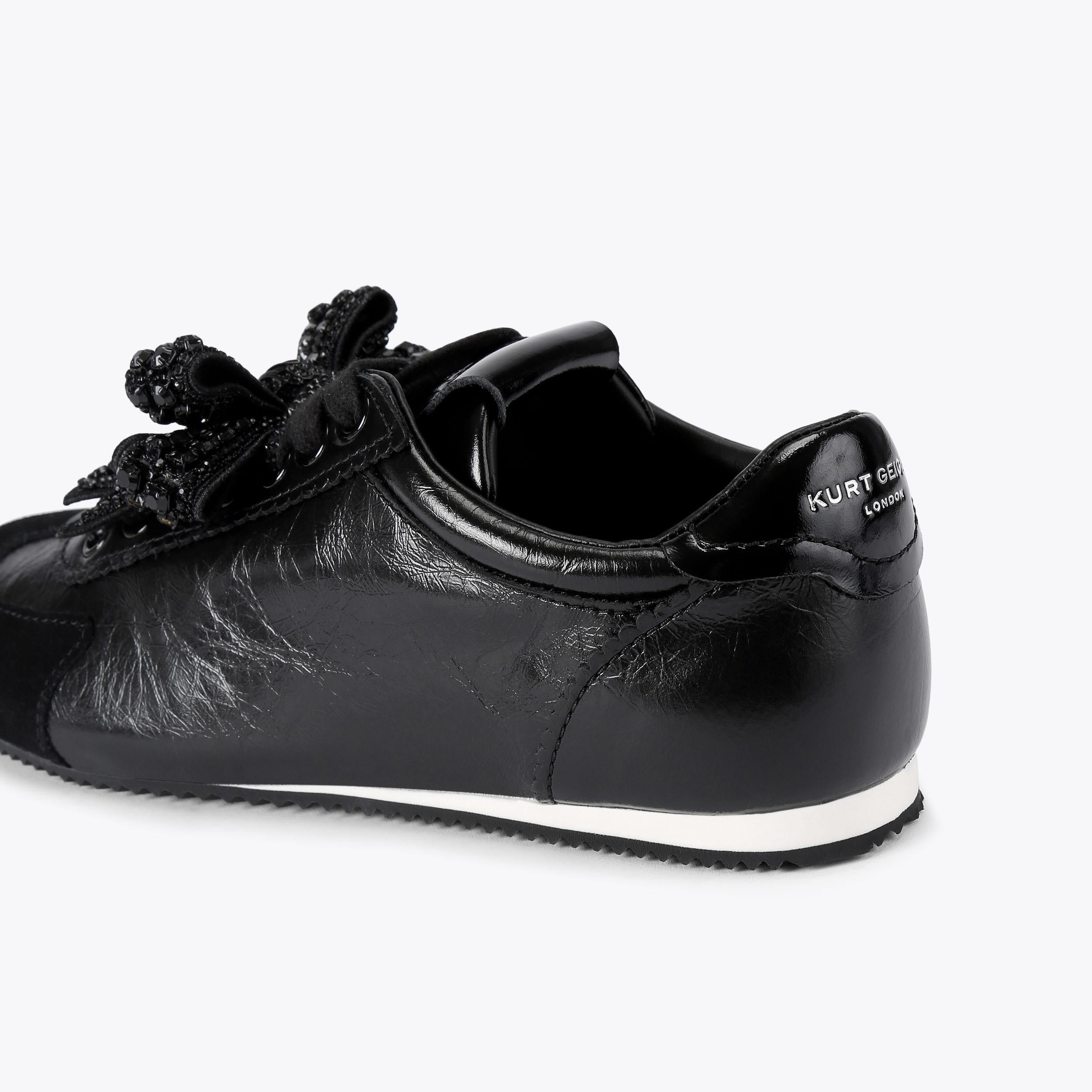Islington Drench Bow — Black Leather Sneaker, detail