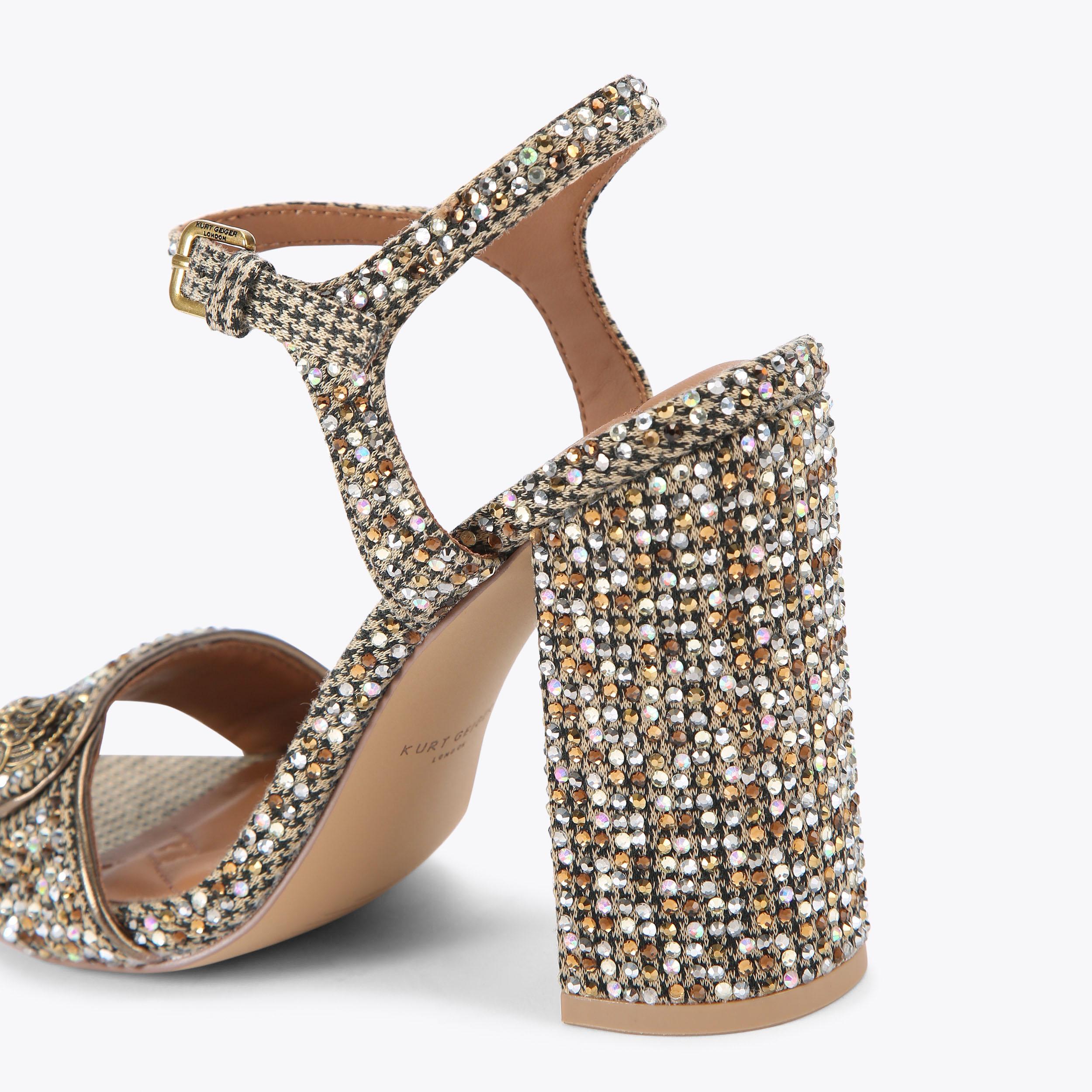 Kensington Langley — Beige Houndstooth Heeled Sandal, detail