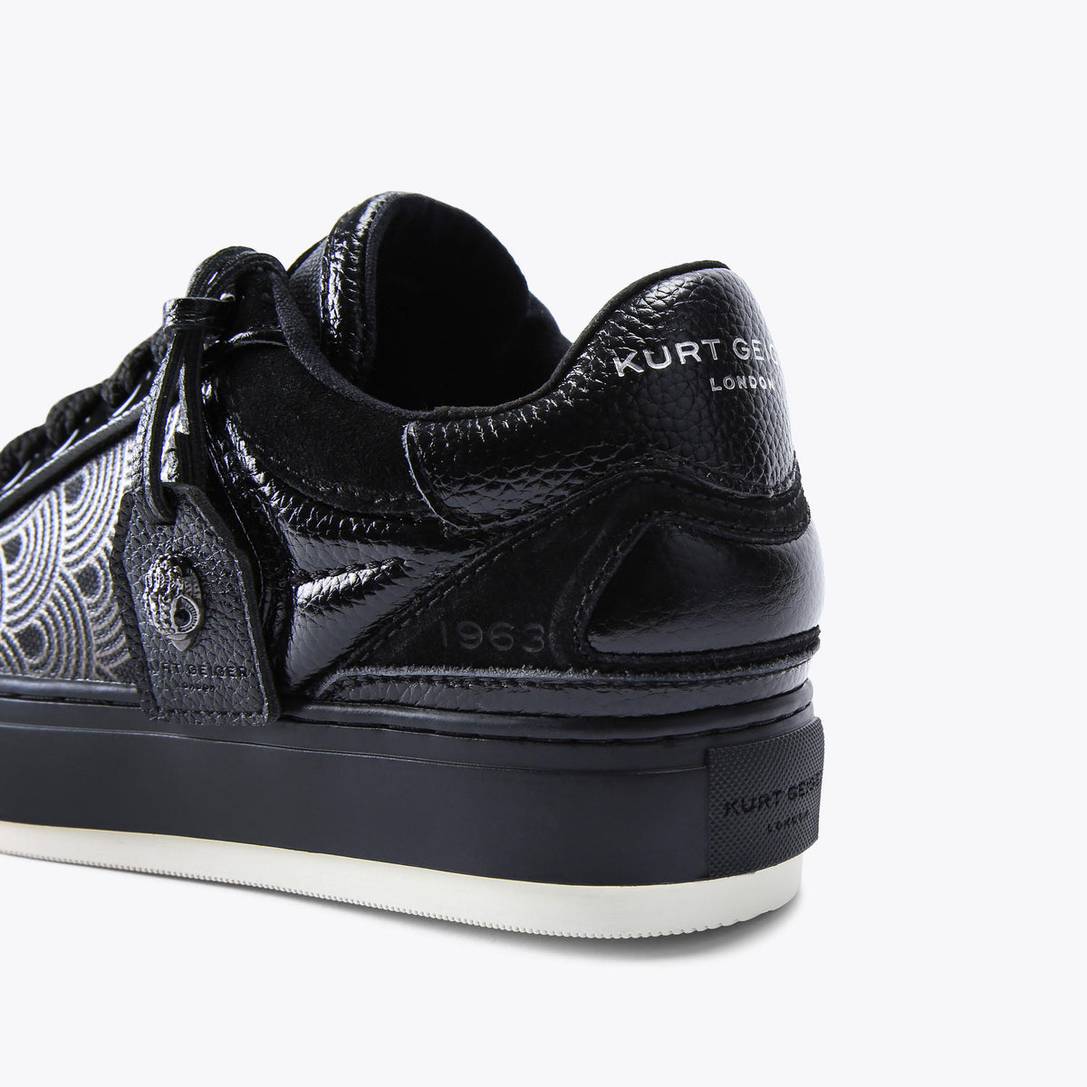 Southbank Tag — Black Fabric Sneaker, detail